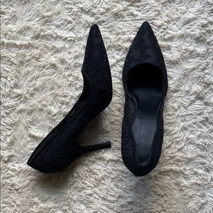Nine West Black Lace Pointed Toe Classic Pumps